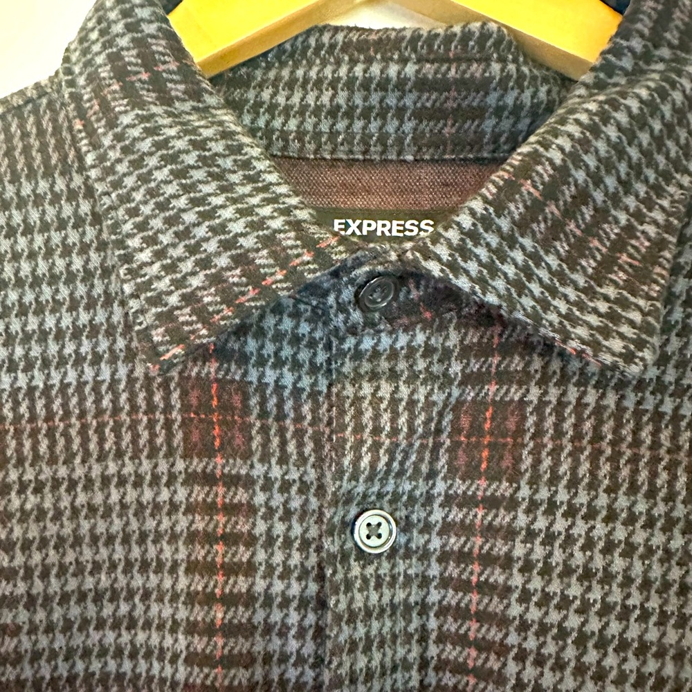Express Men’s Long Sleeve Button Up